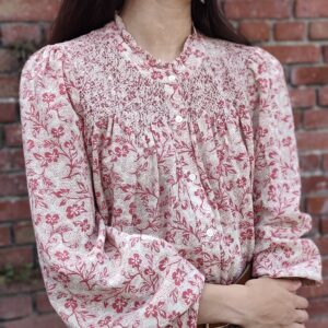Blouse aux motifs floraux D126